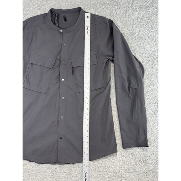 Lululemon Lab Confluence Mens Snapdown Shirt Pockets Men's Medium Charcoal - Picture 8 of 13